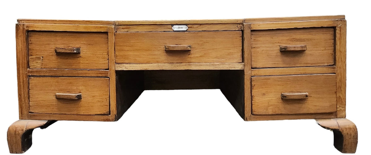 Low table with drawers