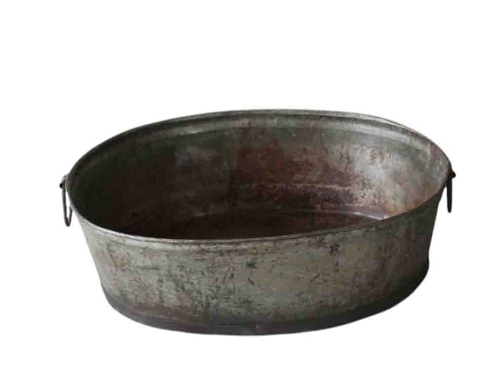 Metal planter
