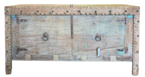 2 door sideboard