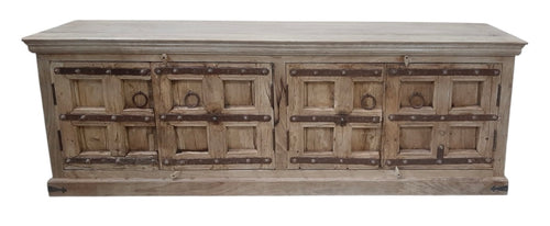 Low sideboard / entertainment uni