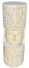 Buddha pillar statue