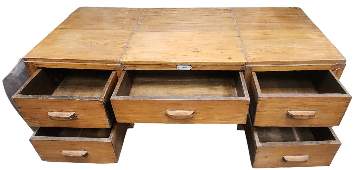 Low table with drawers