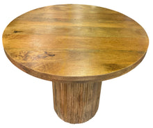 Round dining table