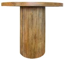 Round dining table
