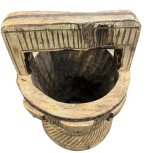 Kamandal wooden pot